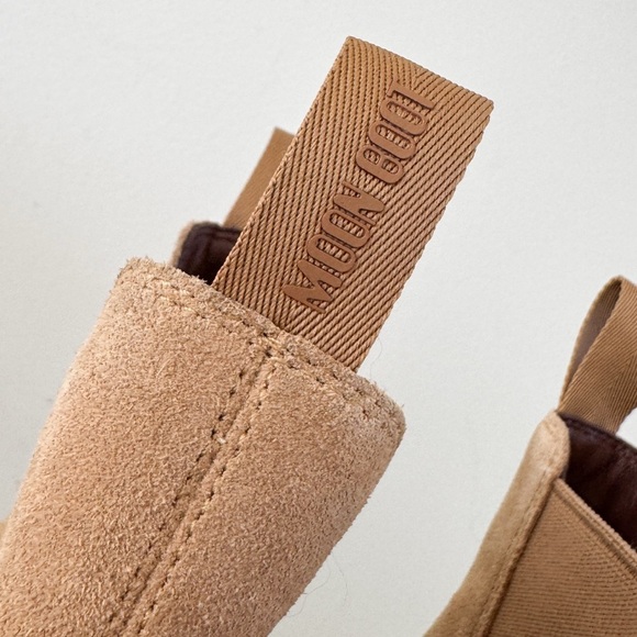 MOON BOOT • Luna Chelsea Suede Boots in Beige - Picture 10 of 15
